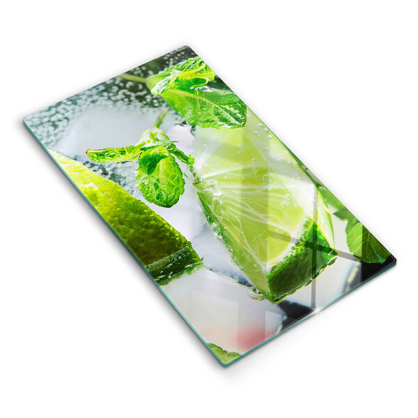 Chopping board glass Water with lime and ice