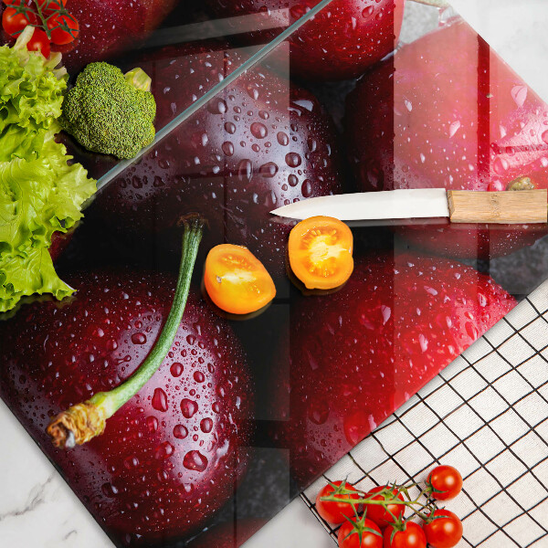 Chopping board Cherries close-up