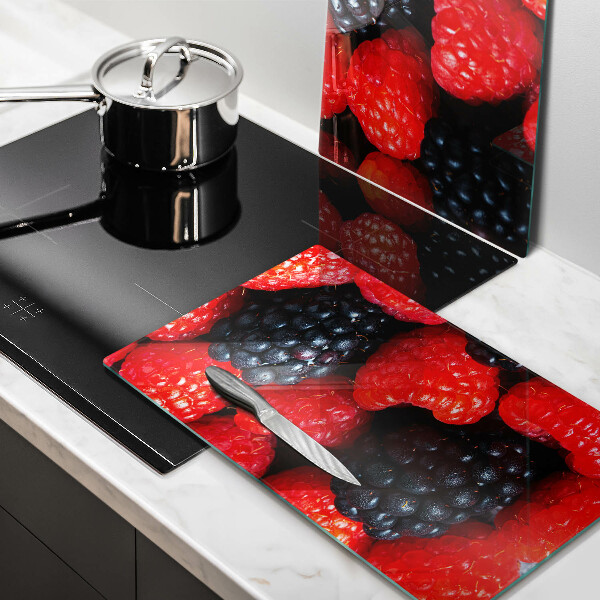 Chopping board Raspberries and blackberries