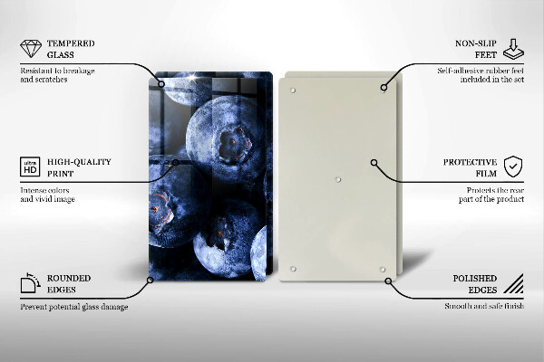 Chopping board Berries close-up