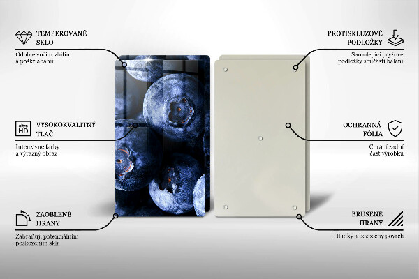 Chopping board Berries close-up