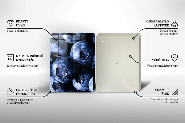 Chopping board Berries close-up