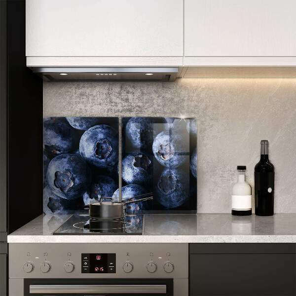 Chopping board Berries close-up