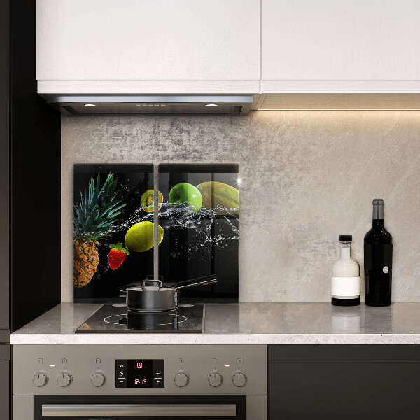 Chopping board Fruits in water