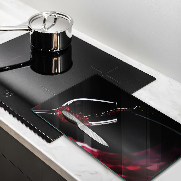 Chopping board Red wine glass