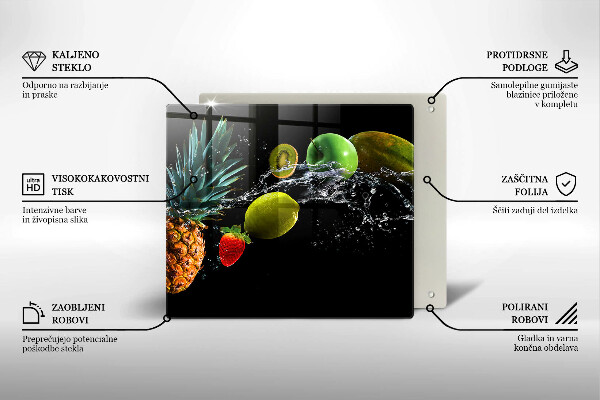 Chopping board Fruits in water
