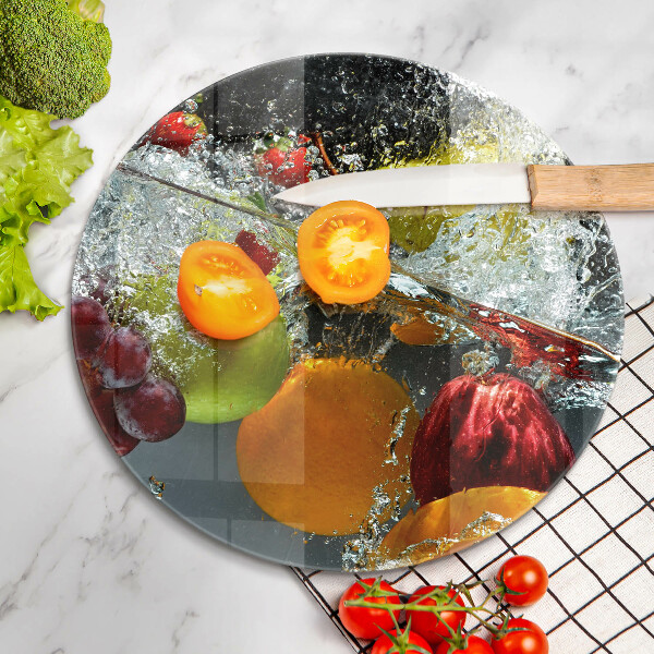 Chopping board glass Juicy fruit in water