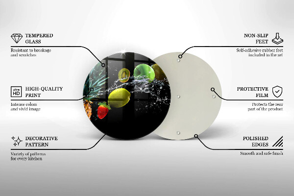 Chopping board Fruits in water