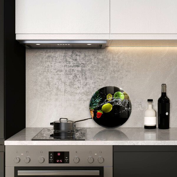 Chopping board Fruits in water