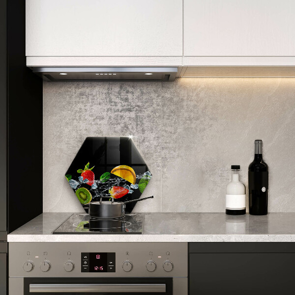 Chopping board Fruits in water