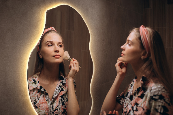 Organic shape led backlit mirror 45x90 cm