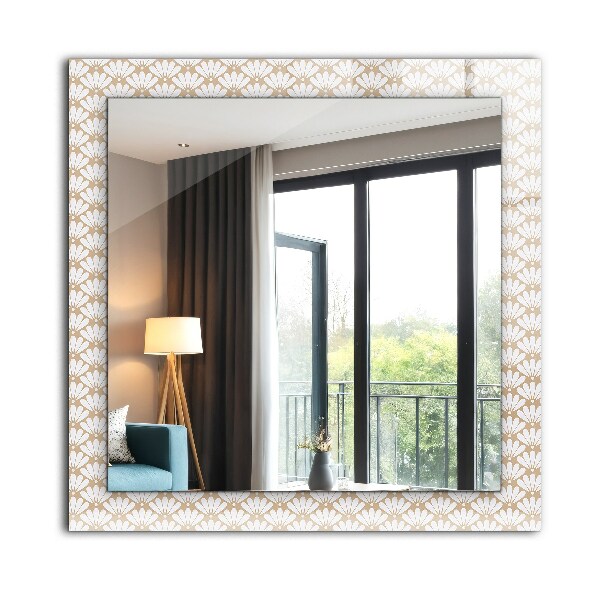 Printed mirror Flower with geometric pattern