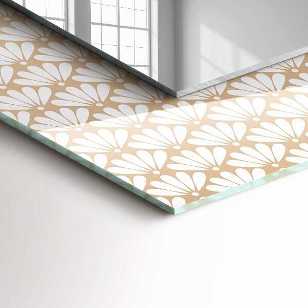 Printed mirror Flower with geometric pattern
