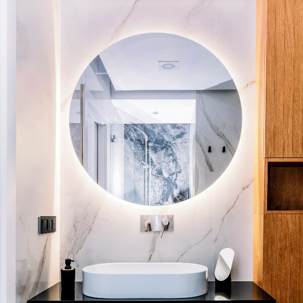 Round bath mirror with lights 80 cm