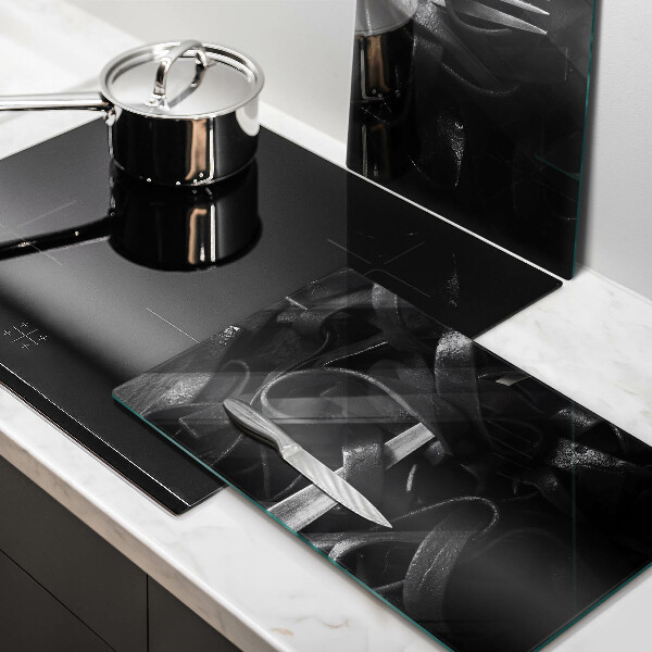 Worktop saver Black tagliatelle pasta