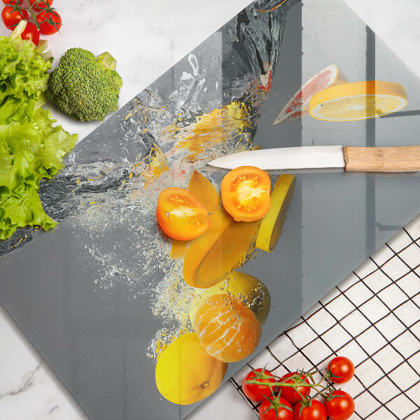 Kitchen worktop saver Lemons in water