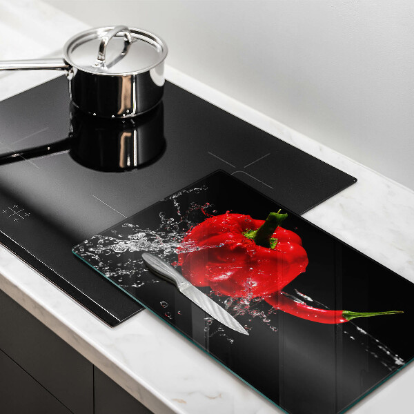 Worktop saver Red peppers in water