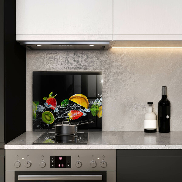 Kitchen worktop saver Fruits in water