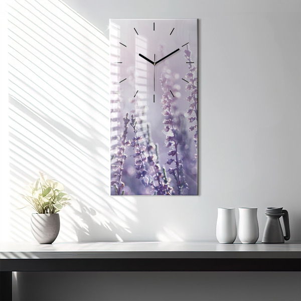 Vertical wall clock Abstraction