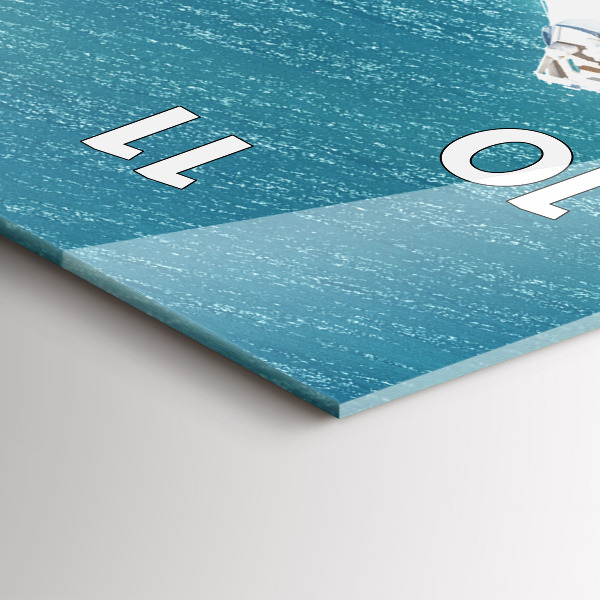 Vertical wall clock Heart Island