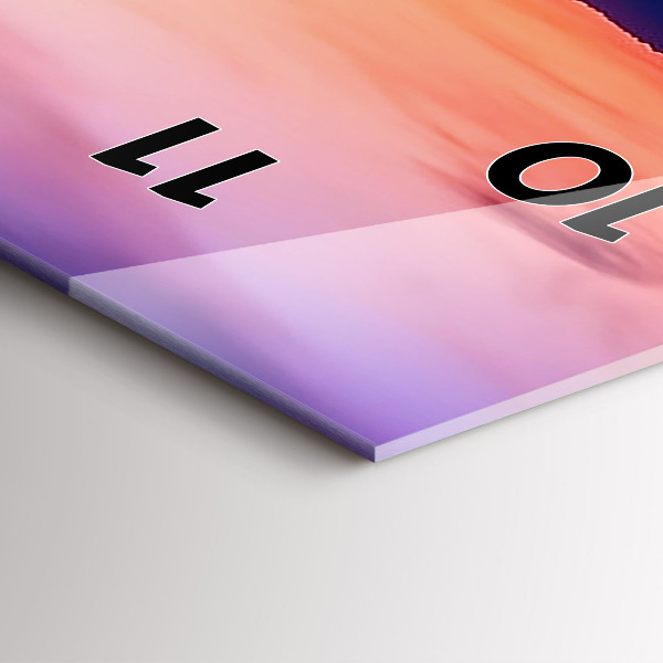 Vertical wall clock The inscription Memories