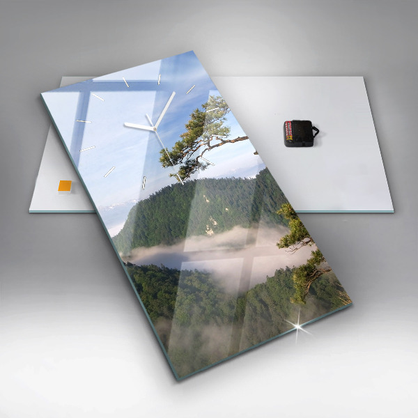 Vertical wall clock Sokolica Peak in the Pieniny Mountains