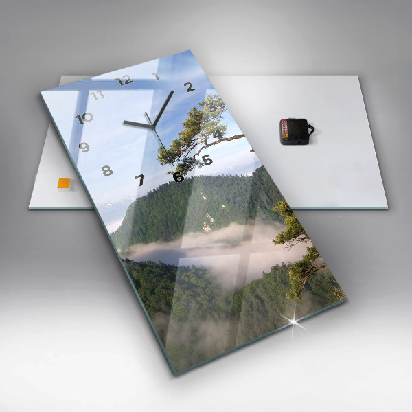 Vertical wall clock Sokolica Peak in the Pieniny Mountains