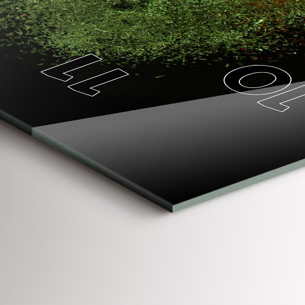 Vertical wall clock Spices scattered