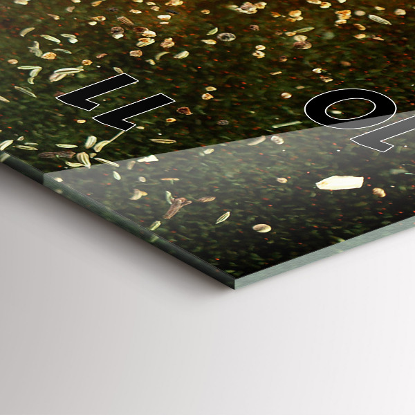 Vertical wall clock Spice abstraction