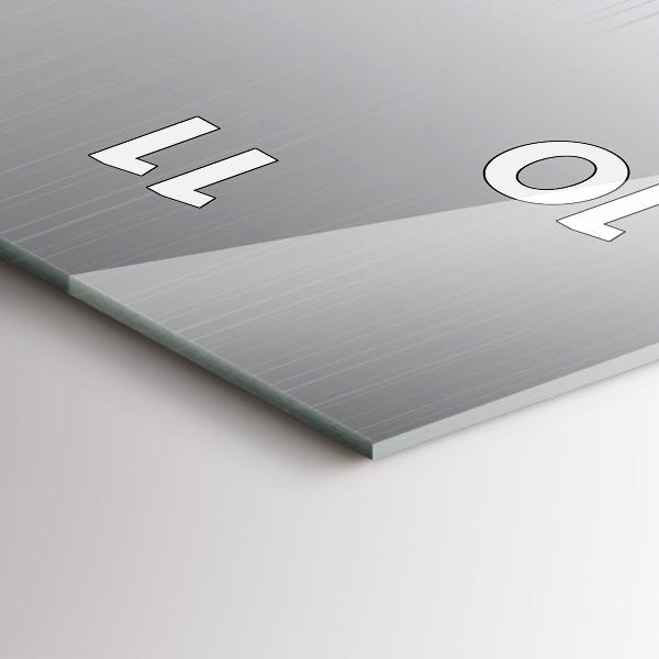 Vertical wall clock Silver pattern