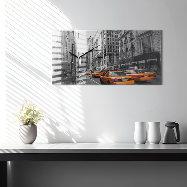 Horizontal wall clock Manhattan and Taxis