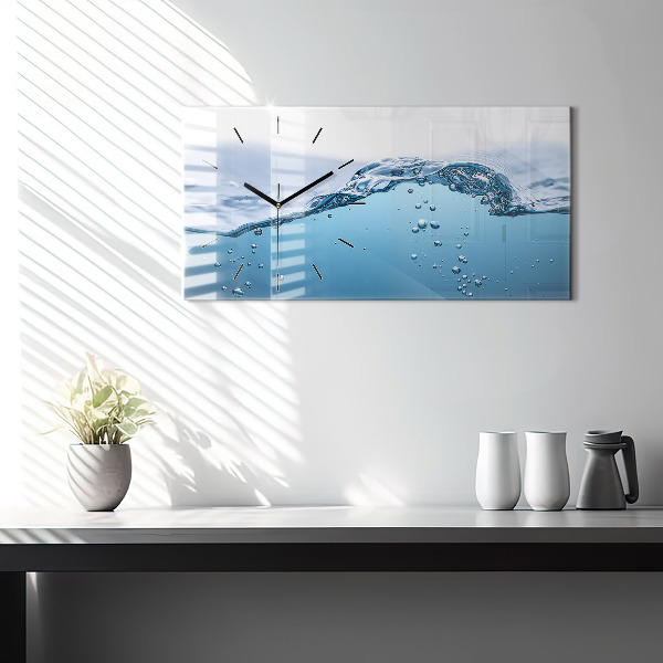 Horizontal wall clock Close-up of water