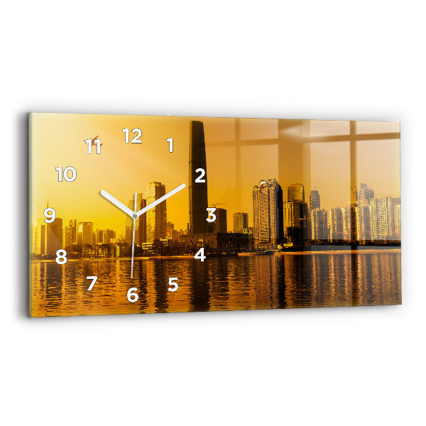 Horizontal wall clock Zhujiang River China