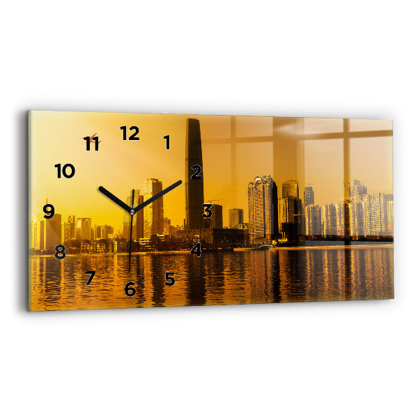 Horizontal wall clock Zhujiang River China