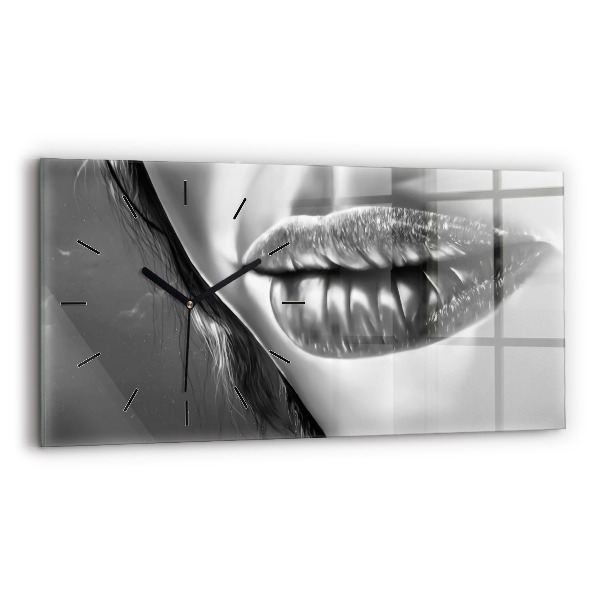 Horizontal wall clock Woman's lips