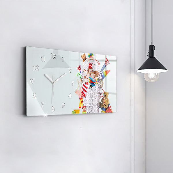 Horizontal wall clock Wicker basket with toys
