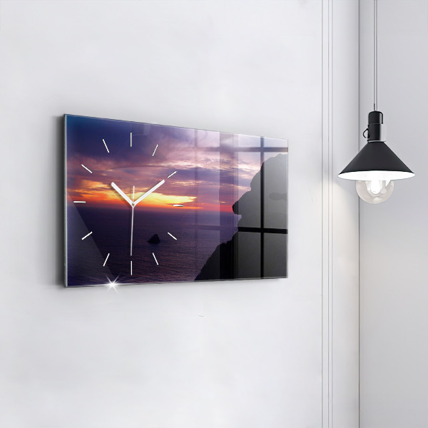 Horizontal wall clock Stone head