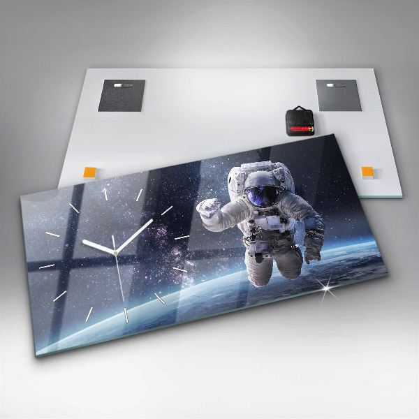 Horizontal wall clock Astronaut