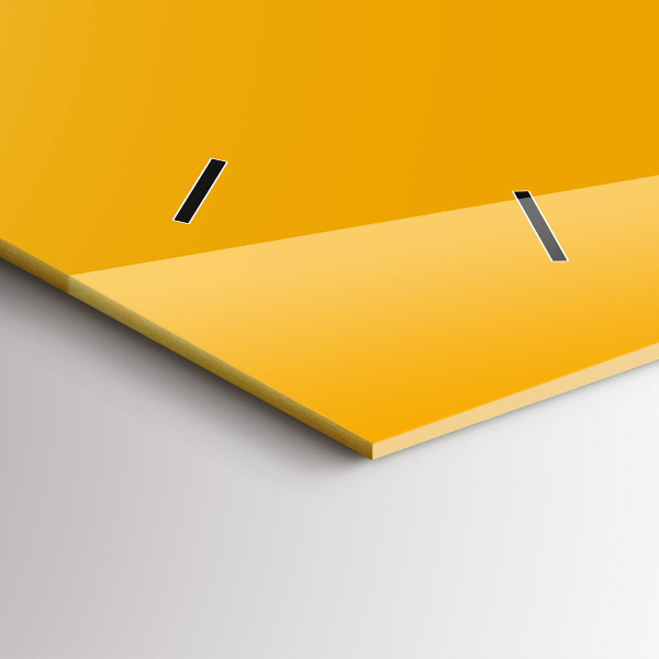 Horizontal wall clock Color golden yellow