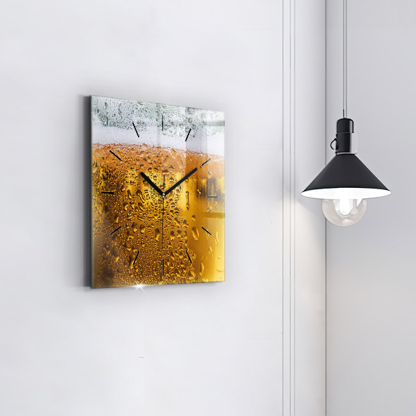 Square wall clock A mug of beer