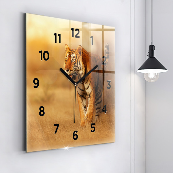 Square wall clock Hunting Tiger