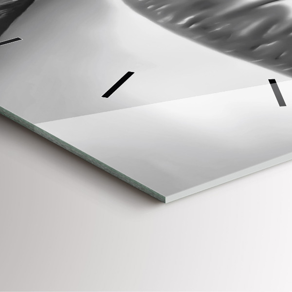 Square wall clock Woman's lips