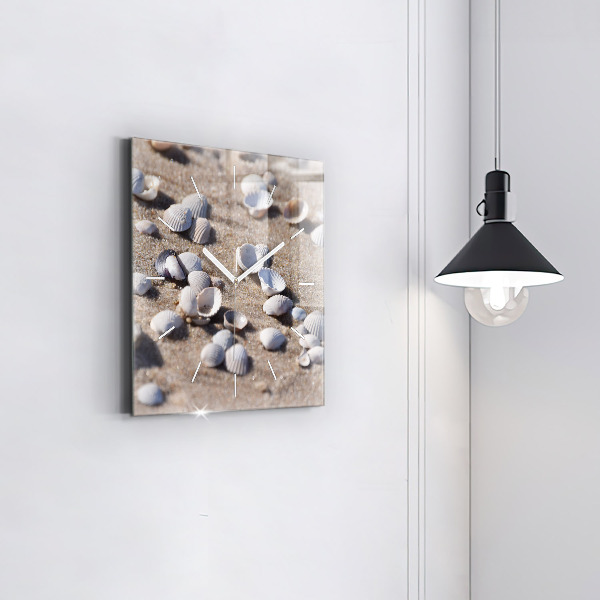Square wall clock Seashells on the beach