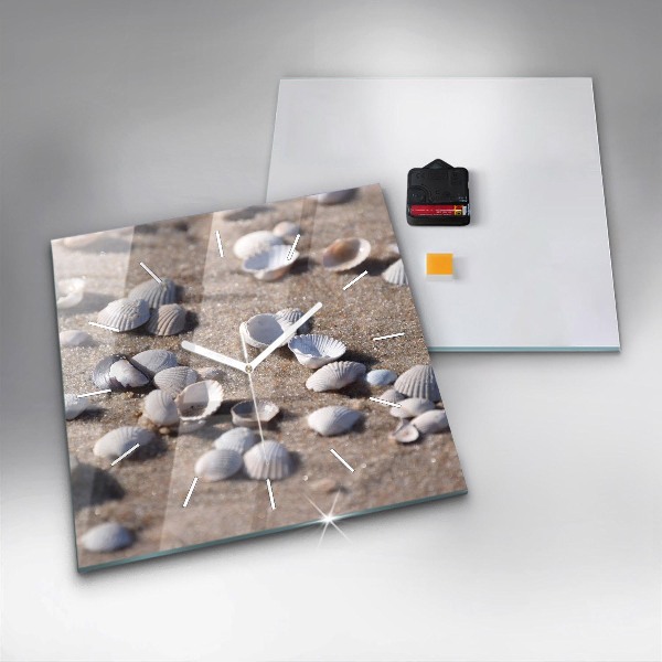 Square wall clock Seashells on the beach