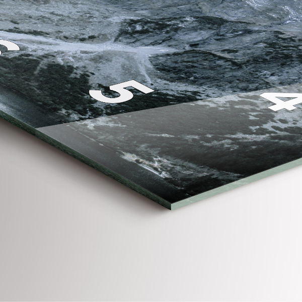 Square wall clock Morskie Oko in the Tatra Mountains