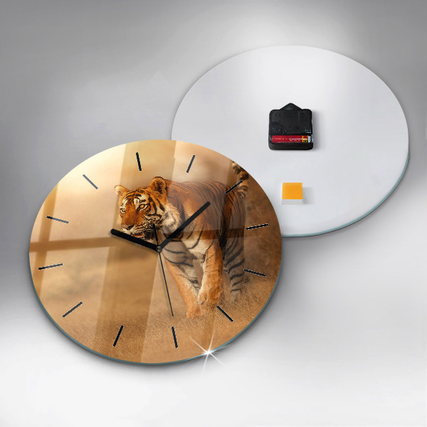 Round glass wall clock Hunting Tiger