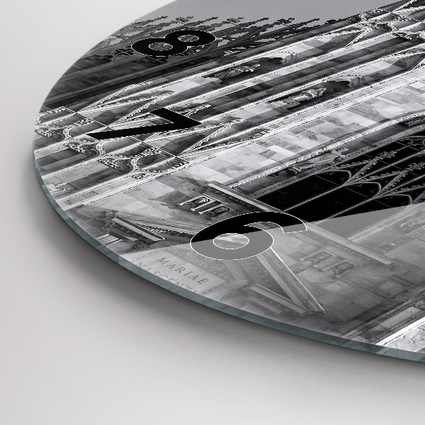 Round glass wall clock Milan Cathedral