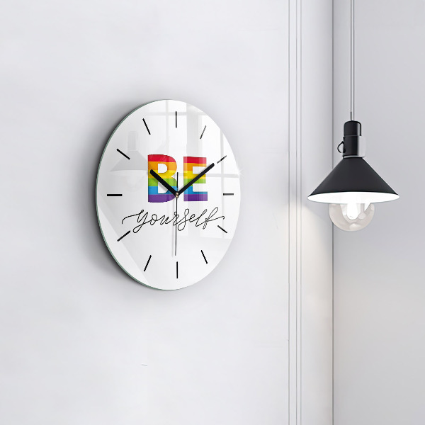 Round glass wall clock The inscription Be yourself