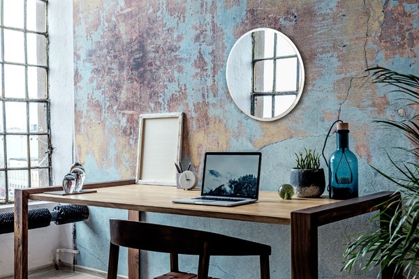 The essential guide to choosing the perfect bedroom mirror